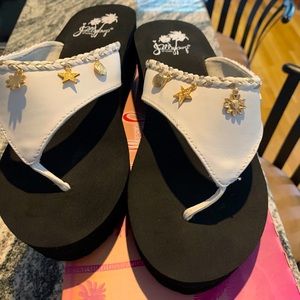 Jellypop wedge flip flops size 7
